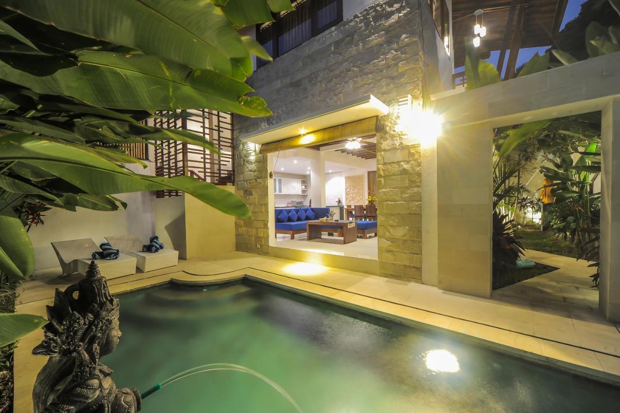 Villa Cosmo, *